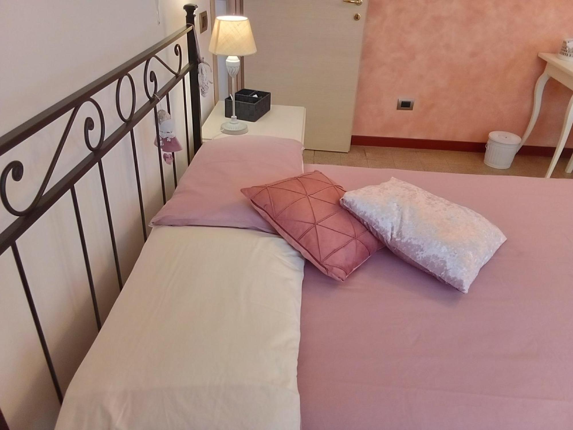 Italy's Enchanting Ambiance - A Snug In Appartamento