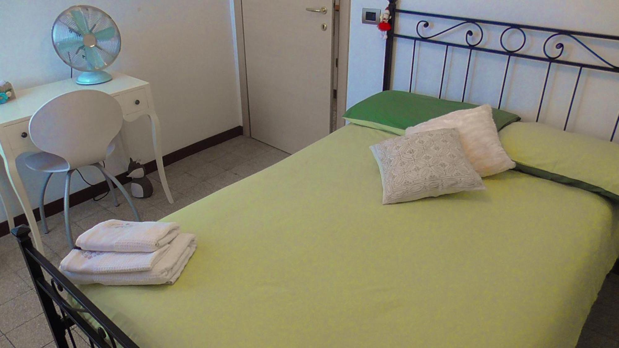 Italy's Enchanting Ambiance - A Snug In Apartment Rom